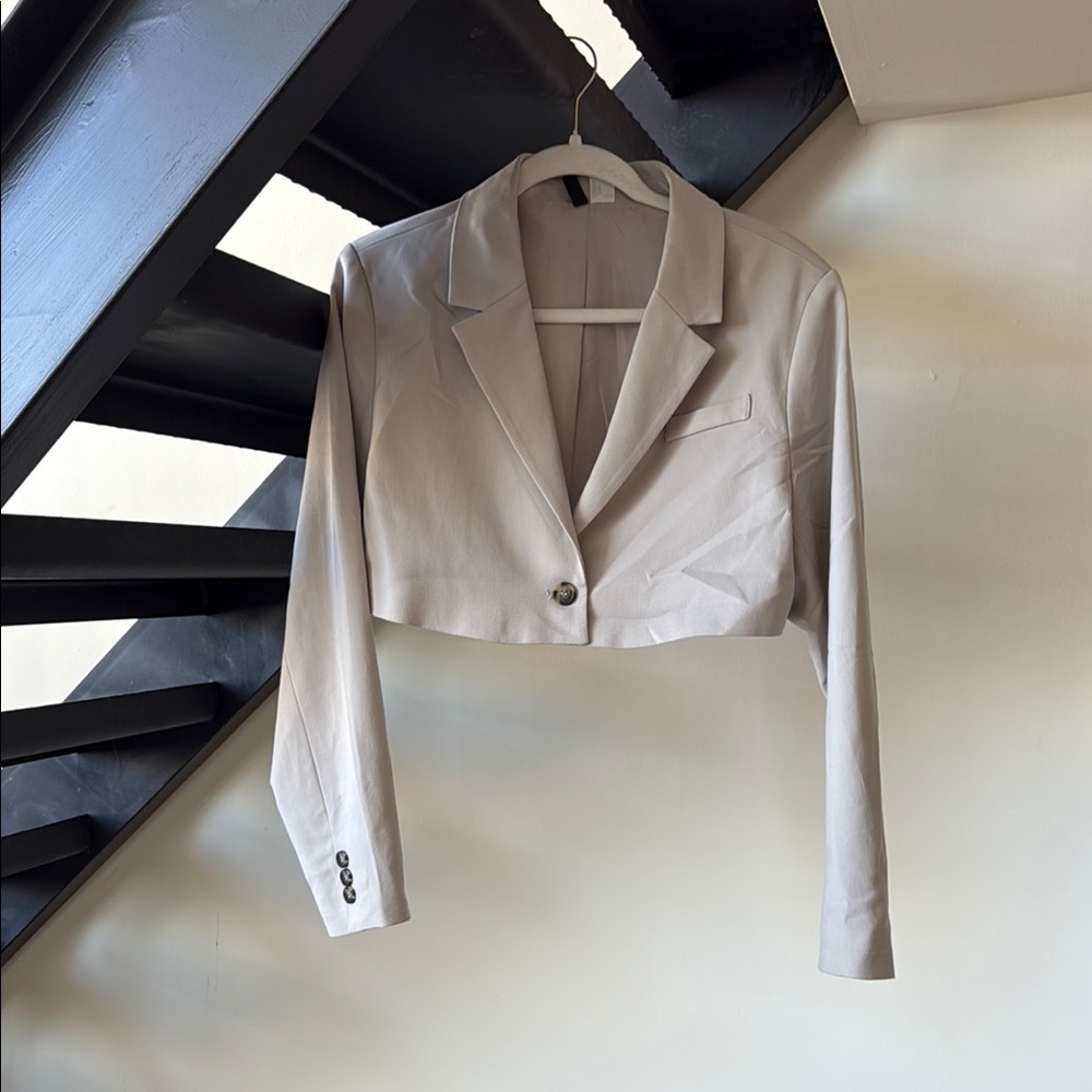 Women's Cream Cropped Blazer